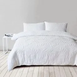 Soren Wembley Tufted Quilt Cover Set White